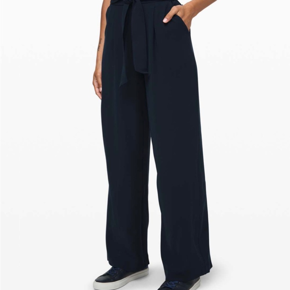 Lululemon Noir Pant